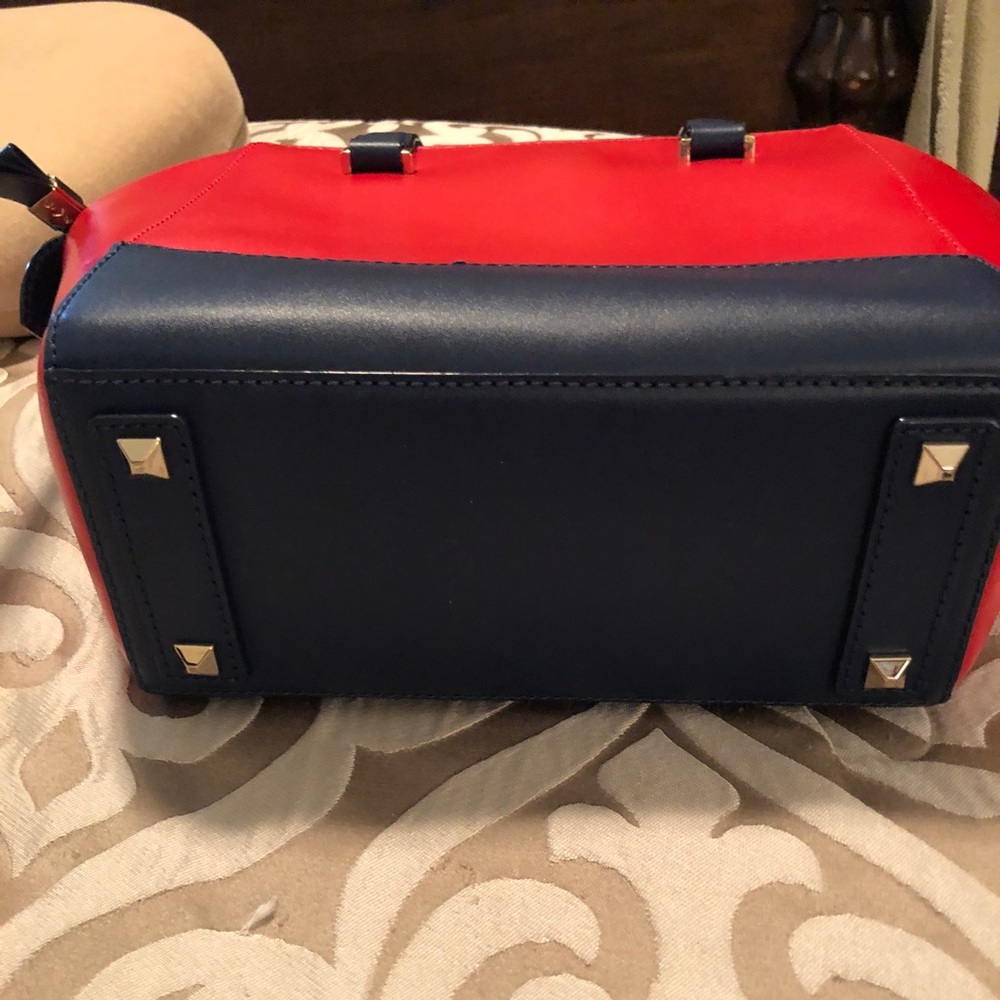 Kate Spade Satchel - Picture 3 of 5
